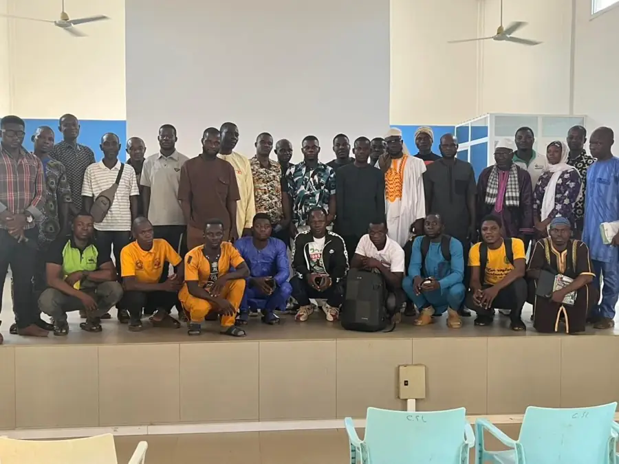 Intervenants et participants d'une rencontre Ehsan Afrique