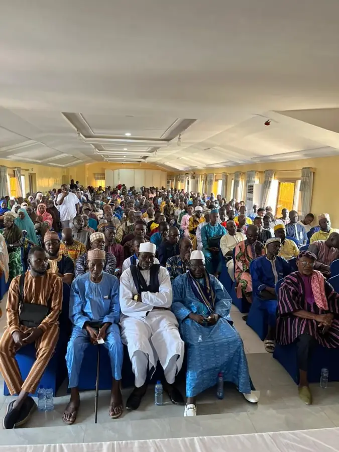 Participants à une rencontre organisée par Ehsan Afrique